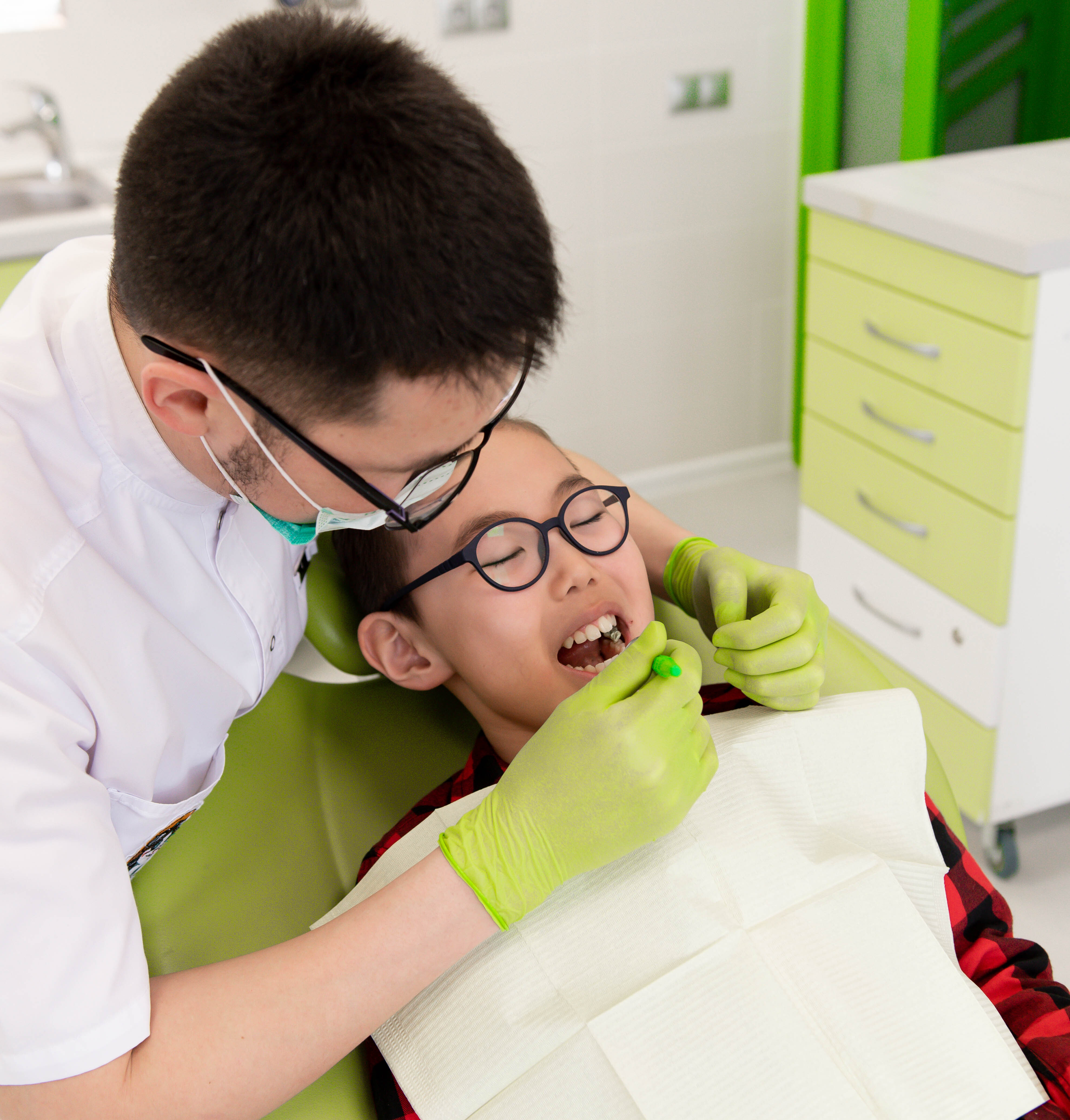 Особенности удаления зубов у детей